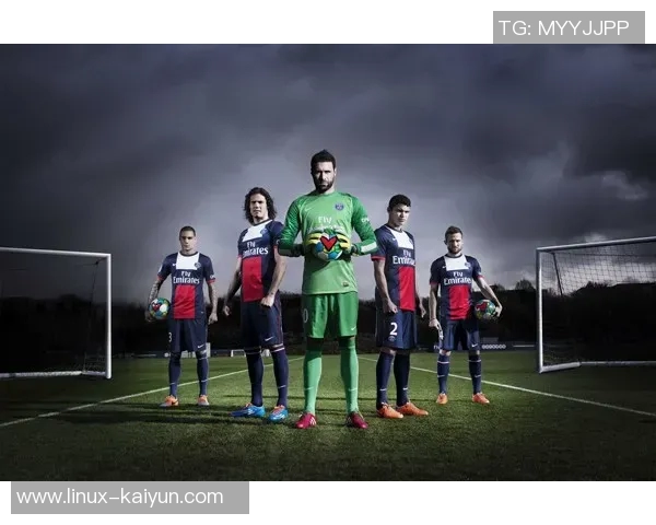 天下足球情人特辑：爱的传递与激情碰撞的浪漫故事