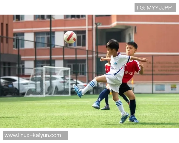 提升小学生足球体能训练效果的科学方法与实践探索